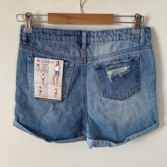 Simple Society super high rise roll cuff shorts, Size 9/29,  NWT - Picture 8 of 9